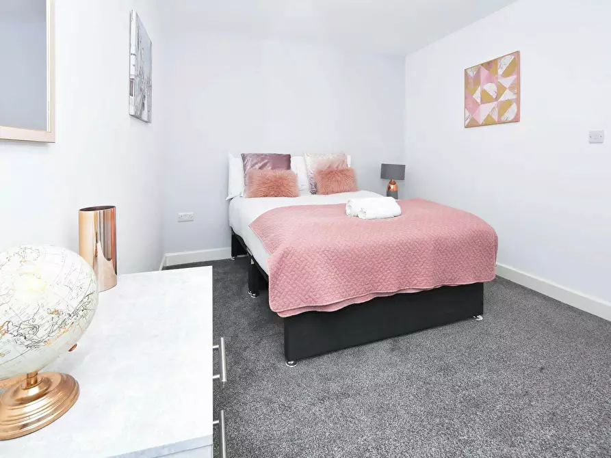 Immagine 2 di Casa indipendente in affitto  in Mayer Street a 