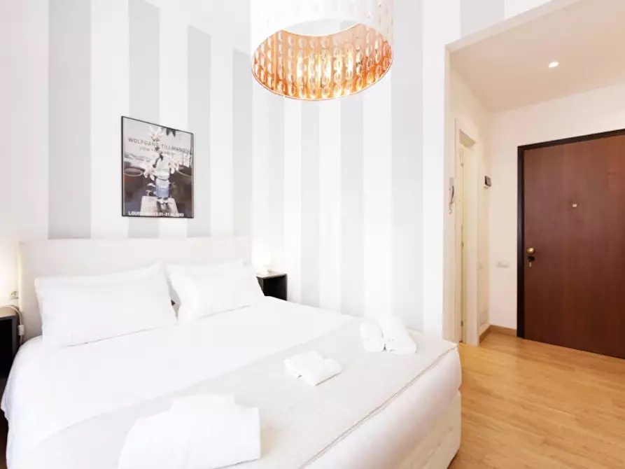 Immagine 4 di Appartamento in affitto  in Via Napo Torriani a Milano