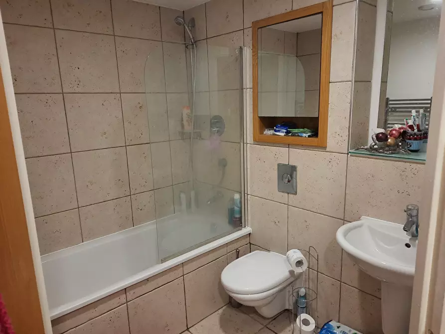 Immagine 9 di Appartamento in affitto  in Armouries Way a 