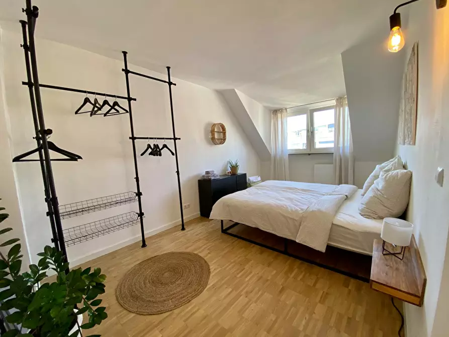 Immagine 6 di Appartamento in affitto  in Brückenstraße a Düsseldorf