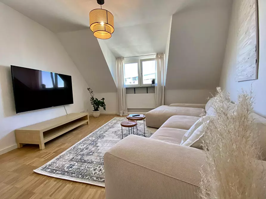 Immagine 2 di Appartamento in affitto  in Brückenstraße a Düsseldorf