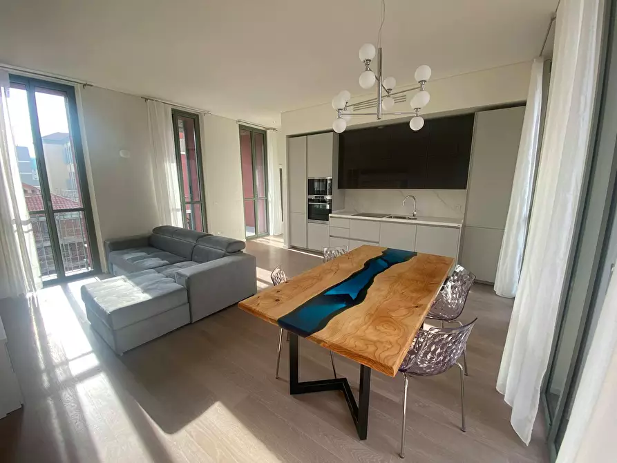 Immagine 1 di Appartamento in affitto  in Via Alfonso La Marmora a Milano