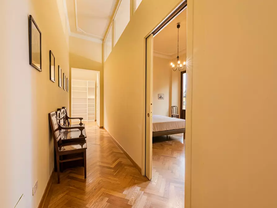 Immagine 8 di Appartamento in affitto  in Via dell'Oriuolo a Firenze