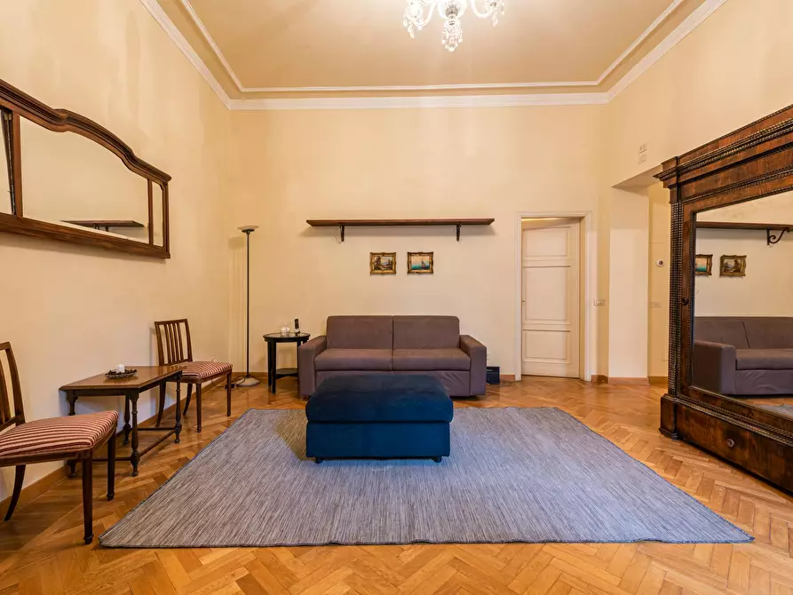 Immagine 3 di Appartamento in affitto  in Via dell'Oriuolo a Firenze