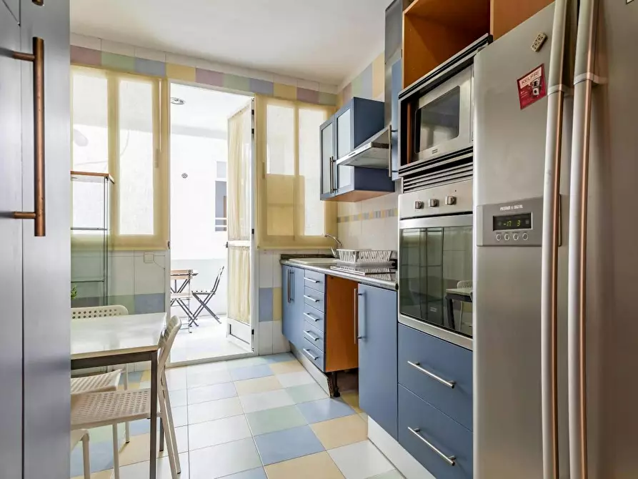 Immagine 6 di Camera in affitto  in Avinguda Doctor Peset Aleixandre a Valencia