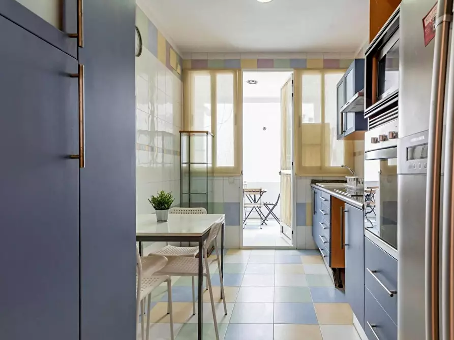 Immagine 5 di Camera in affitto  in Avinguda Doctor Peset Aleixandre a Valencia