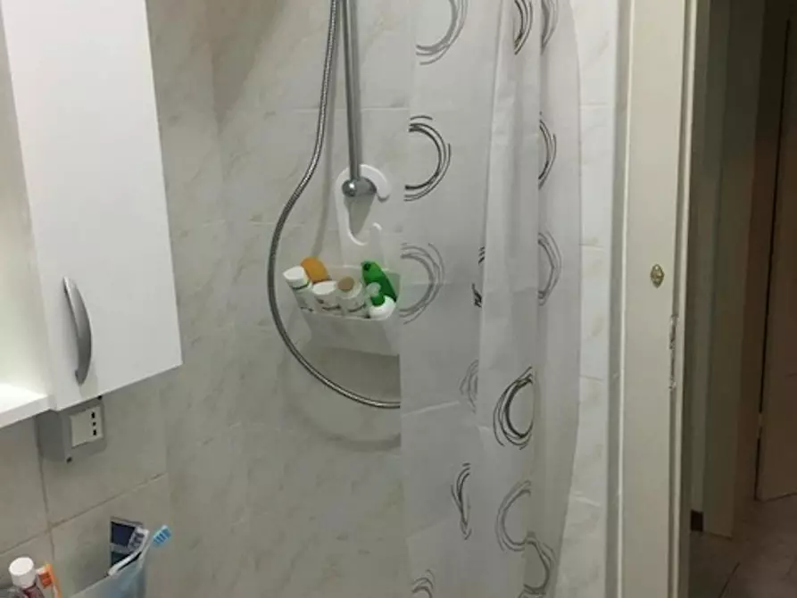 Immagine 8 di Camera in affitto  in Via de' Carracci a Bologna