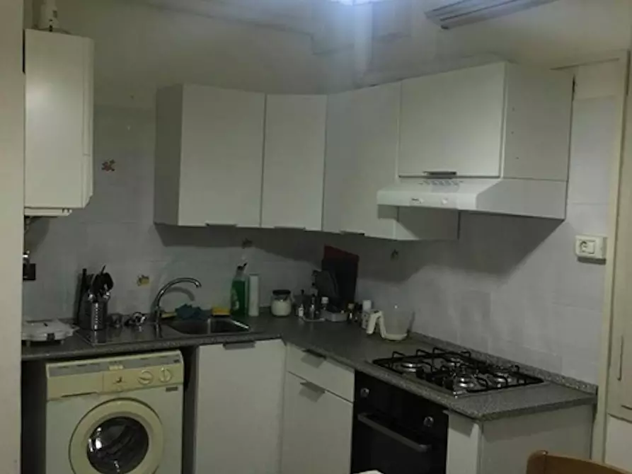 Immagine 6 di Camera in affitto  in Via de' Carracci a Bologna