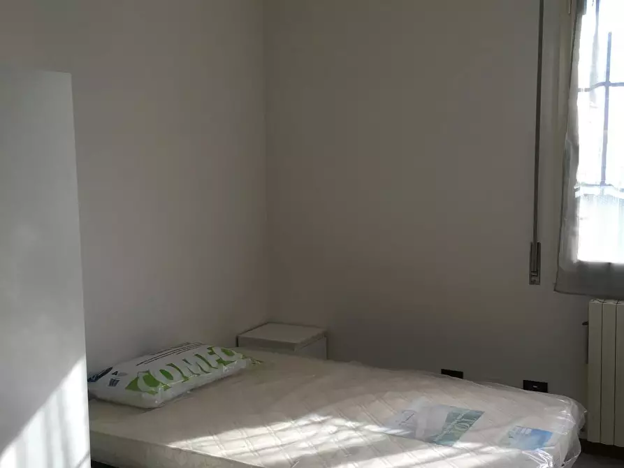 Immagine 3 di Camera in affitto  in Via de' Carracci a Bologna