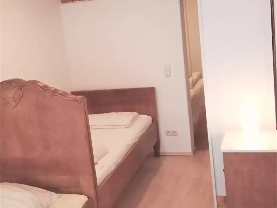 Immagine 3 di Casa indipendente in affitto  in Tal a München