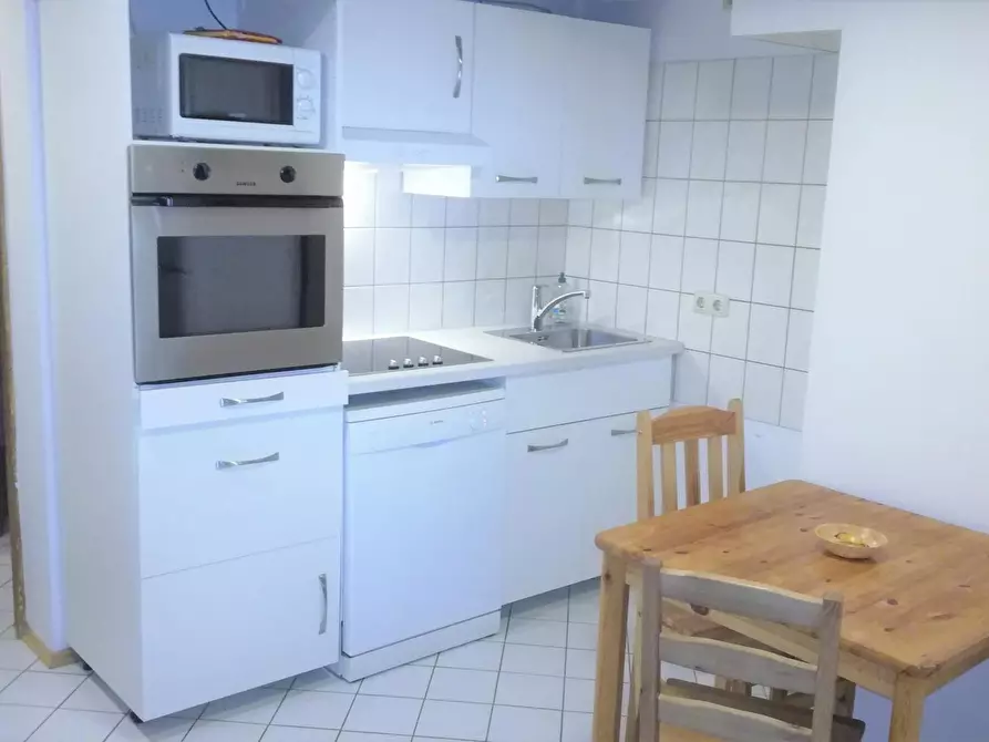 Immagine 9 di Casa indipendente in affitto  in Tal a München