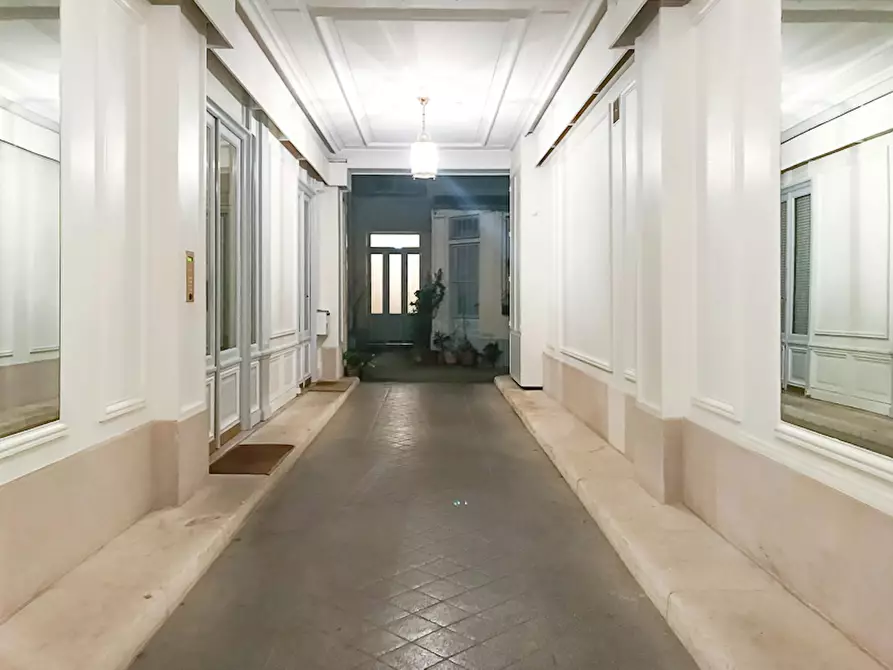 Immagine 7 di Appartamento in affitto  in Rue de Verneuil a Paris 07
