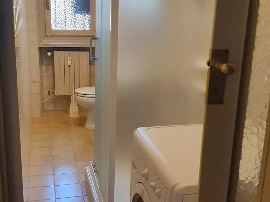 Immagine 10 di Camera in affitto  in Via Susa a Torino