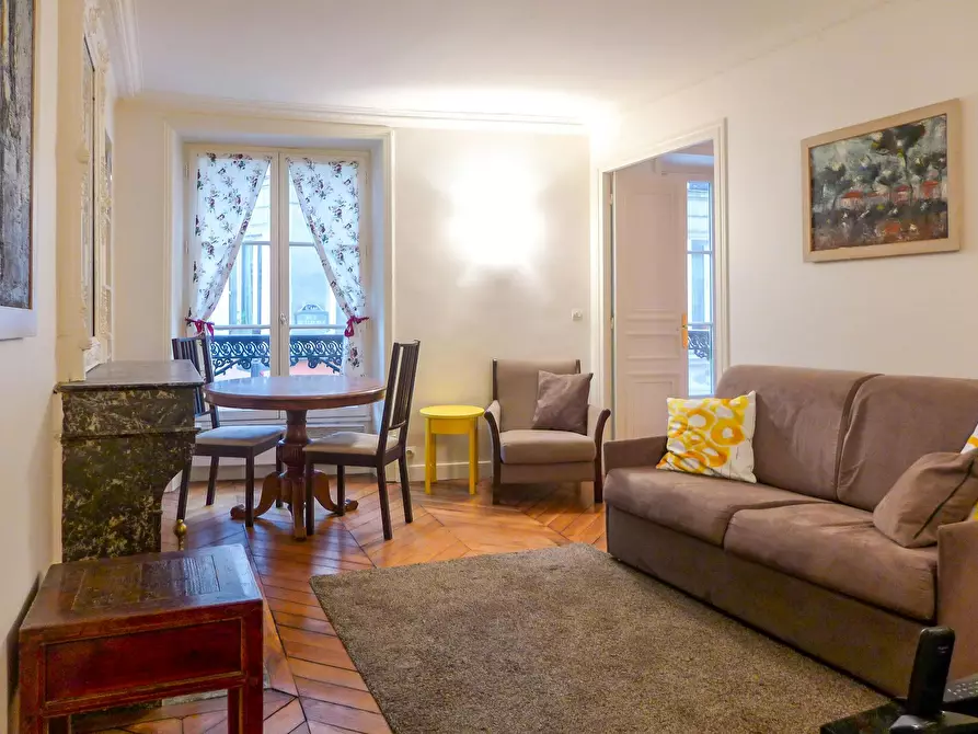 Immagine 7 di Appartamento in affitto  in Rue d'Assas a Paris 06
