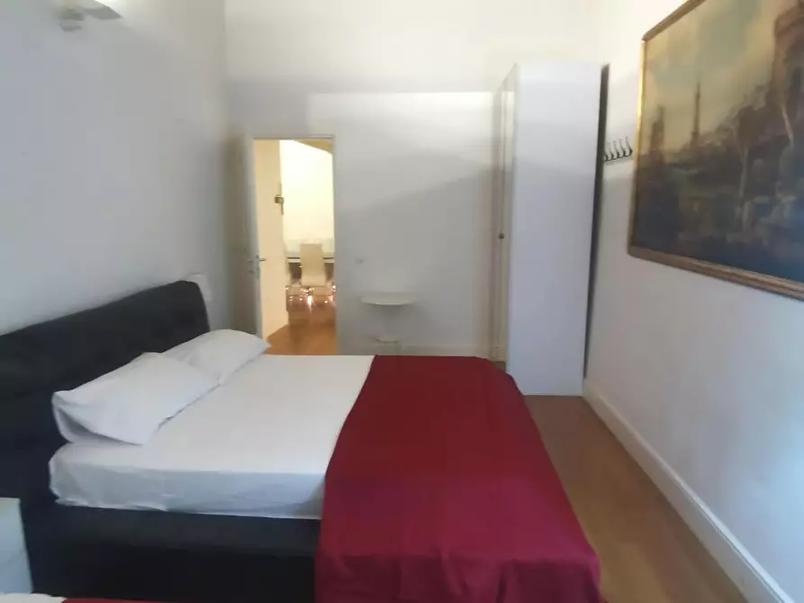 Immagine 3 di Camera in affitto  in Borgo Tegolaio a Firenze
