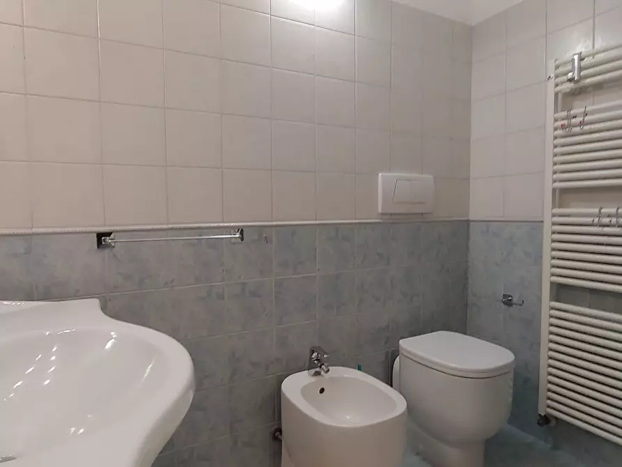 Immagine 10 di Appartamento in affitto  in Via Begatto a Bologna