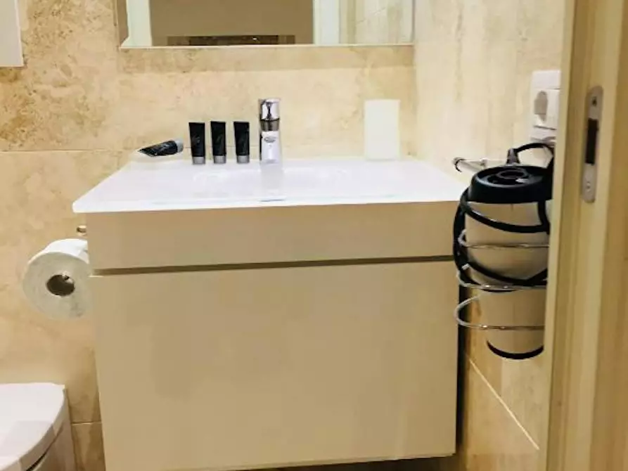 Immagine 10 di Appartamento in affitto  in Vicolo dei Panieri a Roma