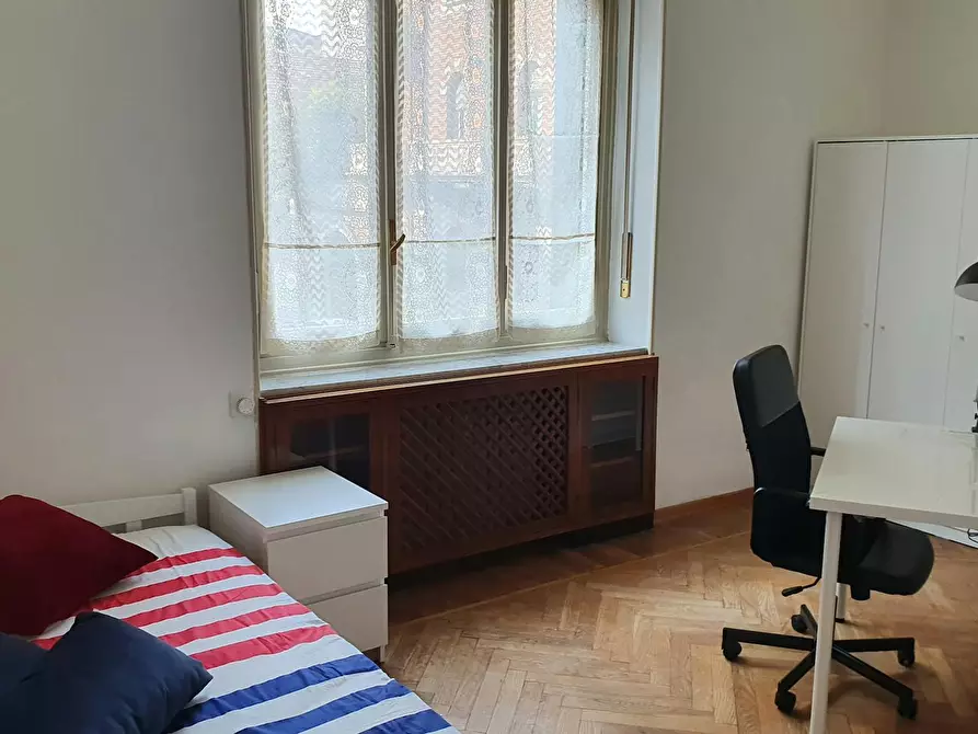 Immagine 3 di Camera in affitto  in Via Susa a Torino