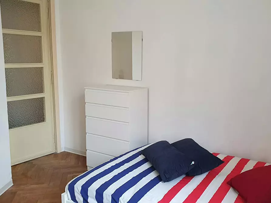 Immagine 2 di Camera in affitto  in Via Susa a Torino