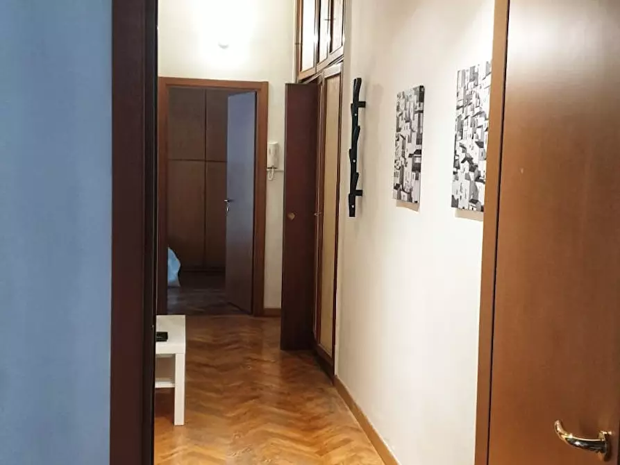 Immagine 5 di Camera in affitto  in Via Sebastiano del Piombo a Milano