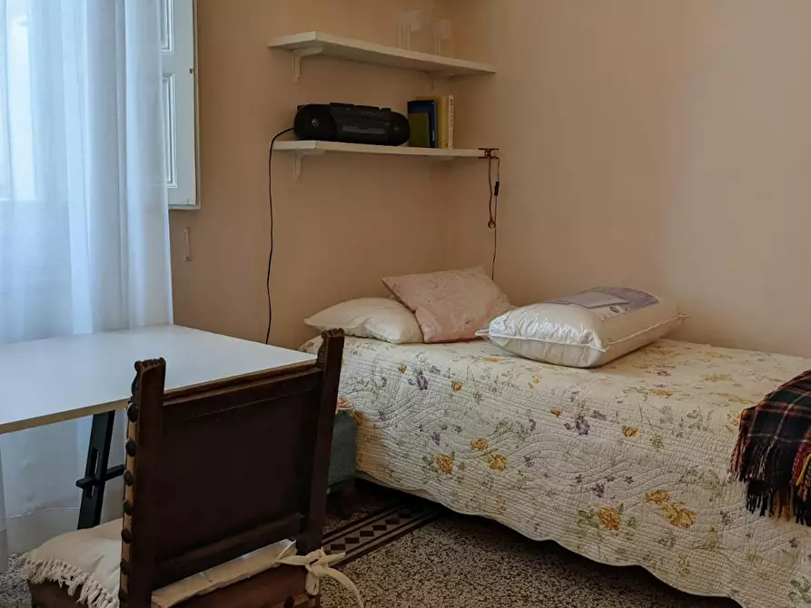 Immagine 1 di Camera in affitto  in Via Cesare Guasti a Firenze