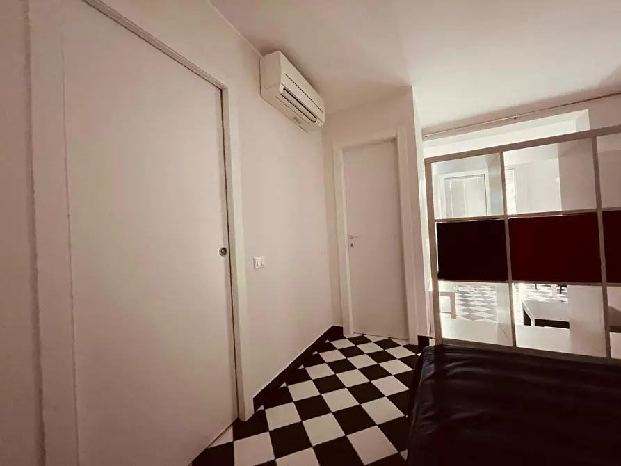 Immagine 3 di Appartamento in affitto  in Via Chioggia a Milano