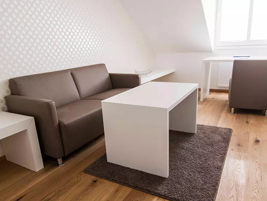 Immagine 2 di Appartamento in affitto  in Herzogstraße a Düsseldorf