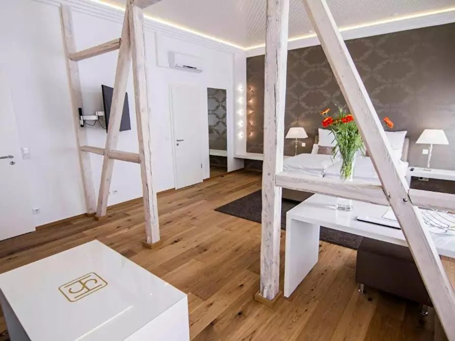Immagine 9 di Appartamento in affitto  in Herzogstraße a Düsseldorf