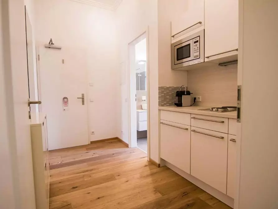 Immagine 4 di Appartamento in affitto  in Herzogstraße a Düsseldorf