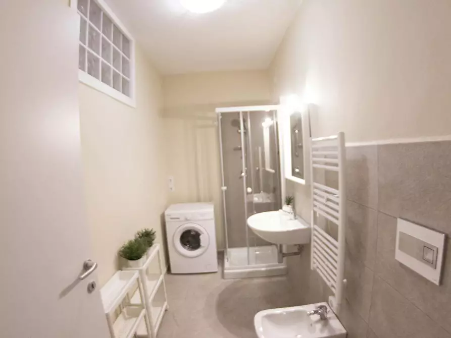 Immagine 6 di Camera in affitto  in Via Giotto a Firenze