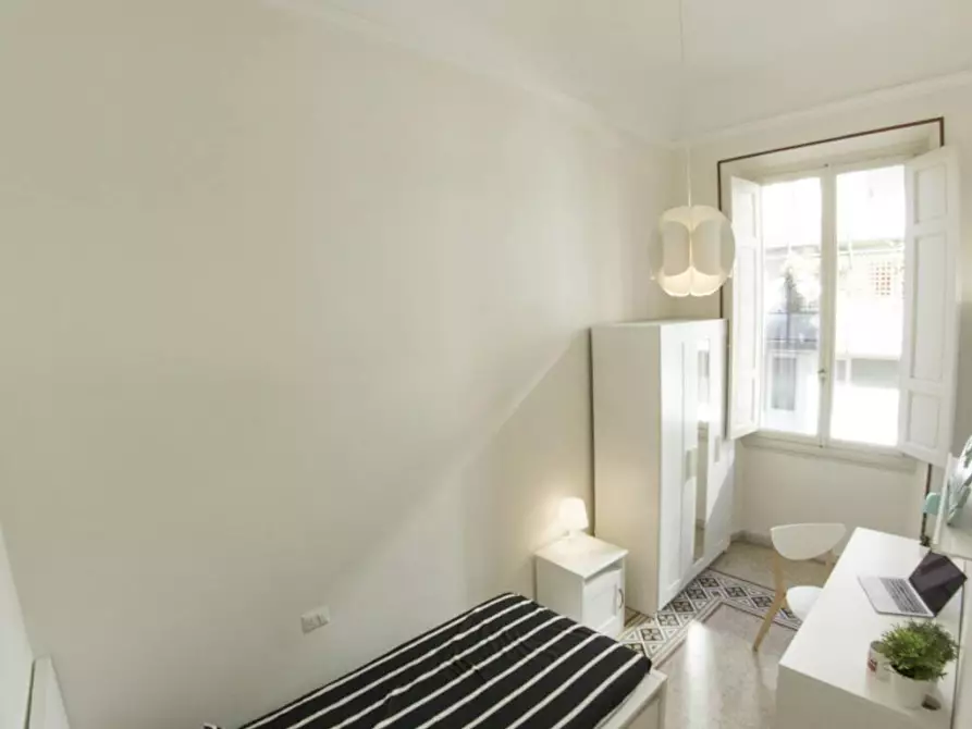 Immagine 2 di Camera in affitto  in Via Giotto a Firenze