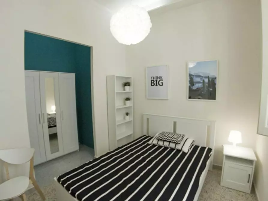 Immagine 2 di Camera in affitto  in Via Giotto a Firenze