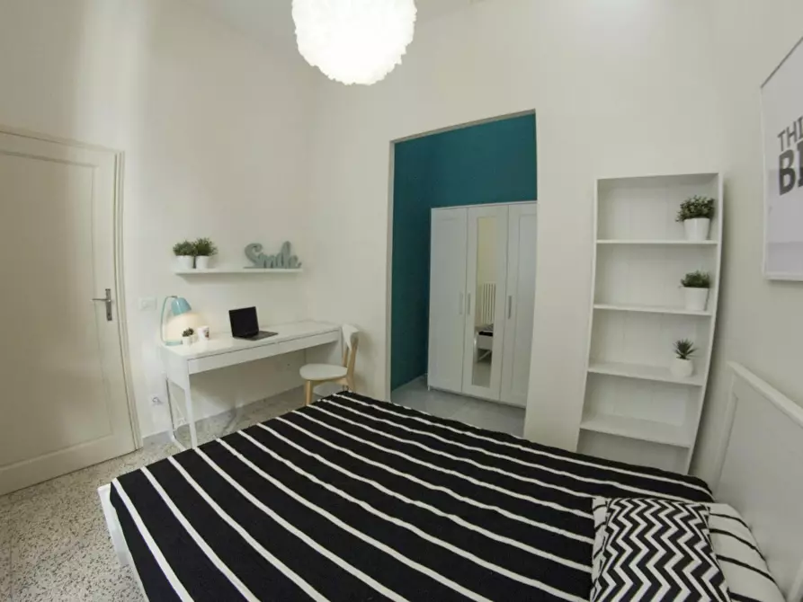 Immagine 1 di Camera in affitto  in Via Giotto a Firenze