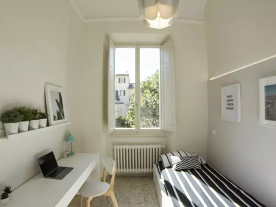 Immagine 1 di Camera in affitto  in Via Giotto a Firenze