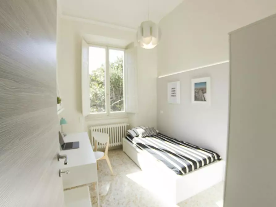 Immagine 4 di Camera in affitto  in Via Giotto a Firenze