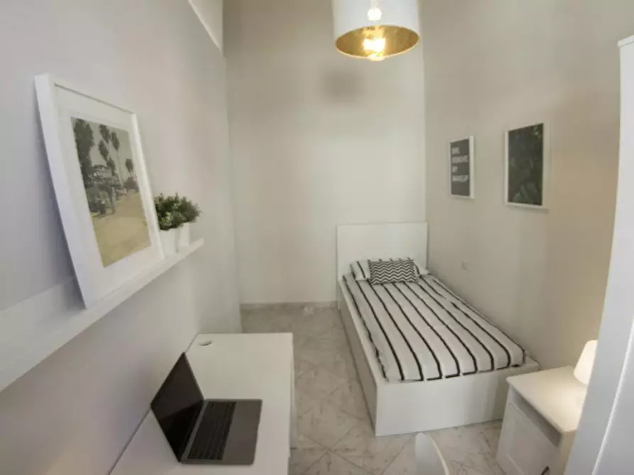 Immagine 1 di Camera in affitto  in Via Giotto a Firenze