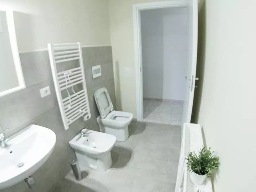 Immagine 9 di Camera in affitto  in Via Giotto a Firenze