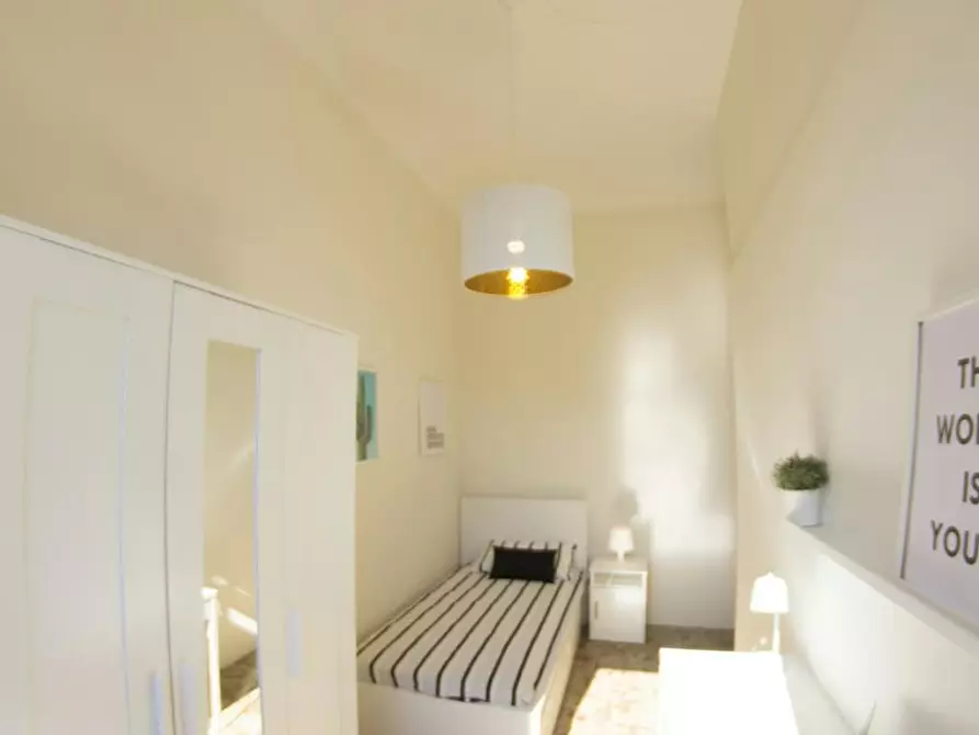 Immagine 3 di Camera in affitto  in Via Giotto a Firenze