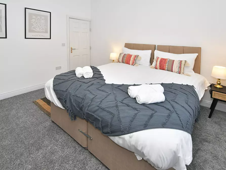 Immagine 2 di Casa indipendente in affitto  in Warrington Road a 