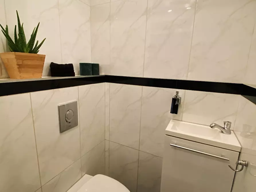 Immagine 8 di Appartamento in affitto  in Alberdingk Thijmstraat a Utrecht