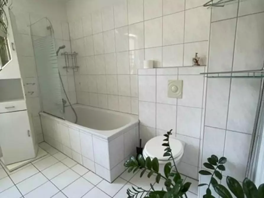 Immagine 10 di Casa indipendente in affitto  in Franz-Raveaux-Straße a Köln