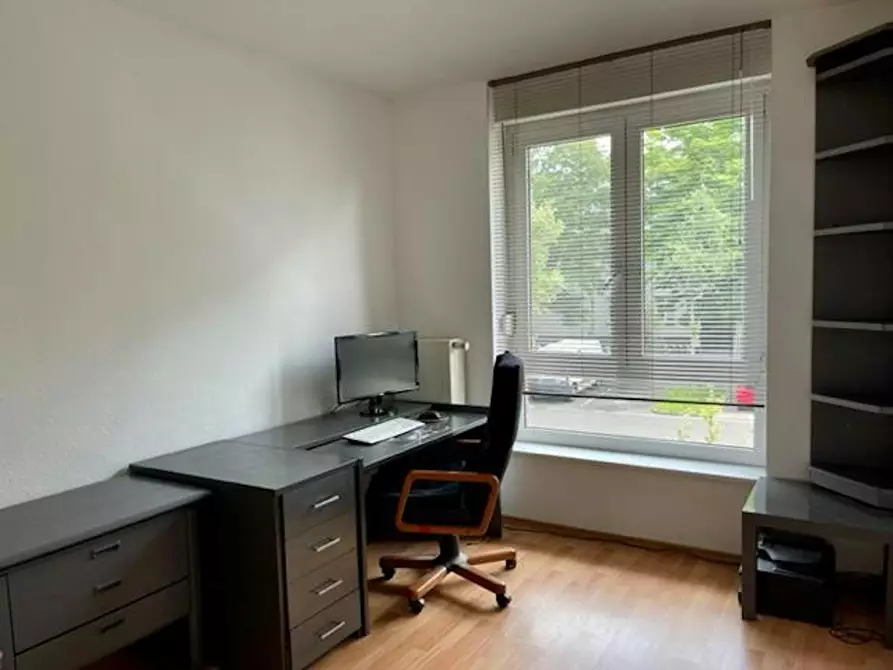 Immagine 8 di Casa indipendente in affitto  in Franz-Raveaux-Straße a Köln