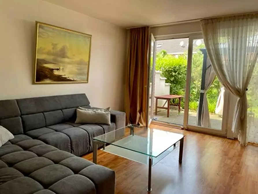 Immagine 1 di Casa indipendente in affitto  in Franz-Raveaux-Straße a Köln