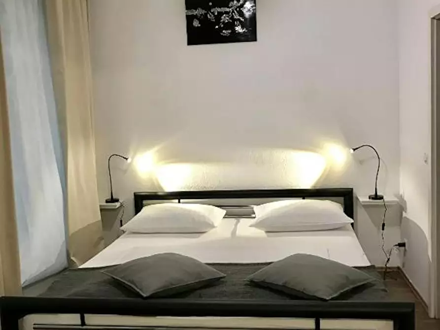 Immagine 2 di Appartamento in affitto  in Lintgasse a Köln