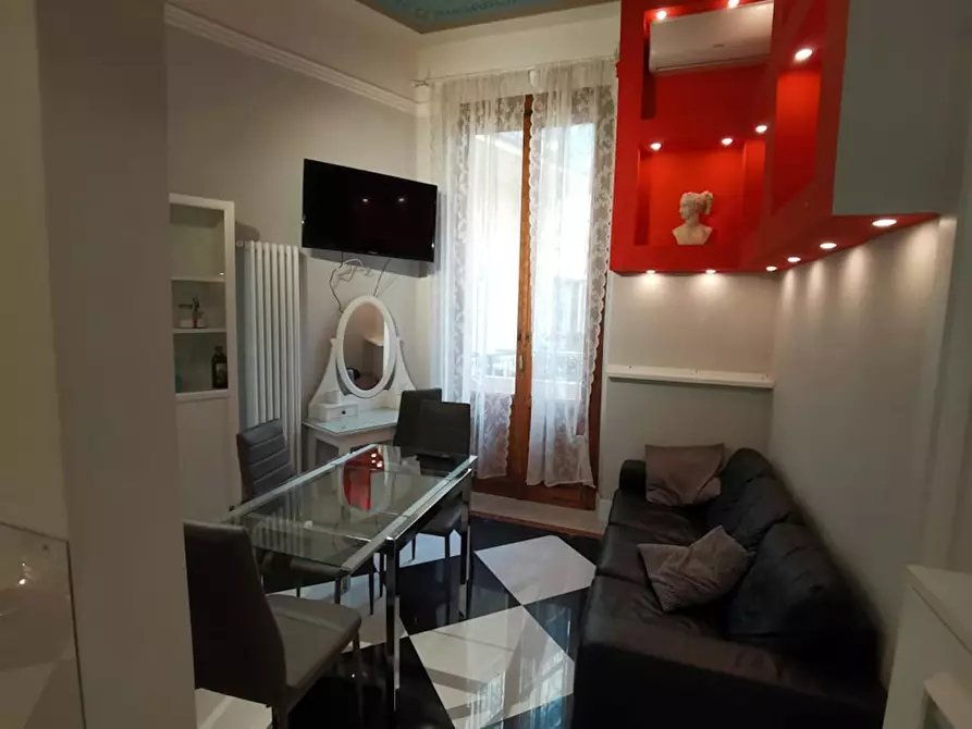 Immagine 2 di Camera in affitto  in Via dei Martiri del Popolo a Firenze