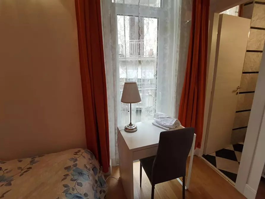Immagine 9 di Camera in affitto  in Via dei Martiri del Popolo a Firenze