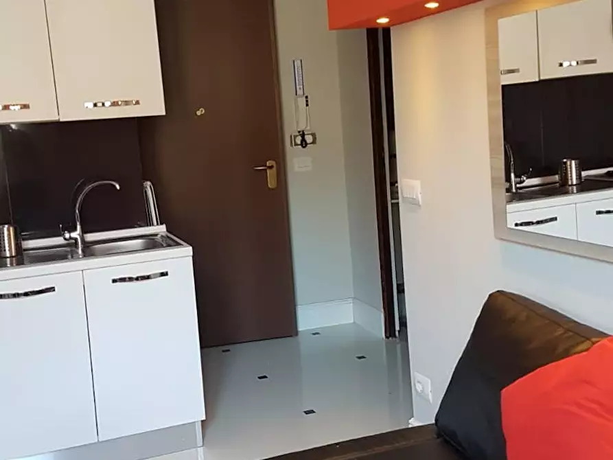 Immagine 3 di Camera in affitto  in Via dei Martiri del Popolo a Firenze