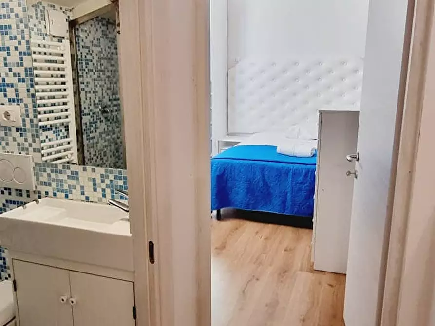 Immagine 5 di Camera in affitto  in Via dei Martiri del Popolo a Firenze