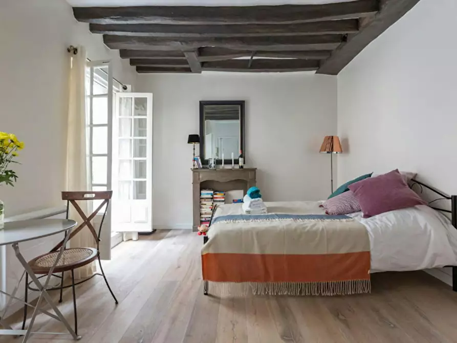 Immagine 1 di Appartamento in affitto  in Rue Pecquay a Paris