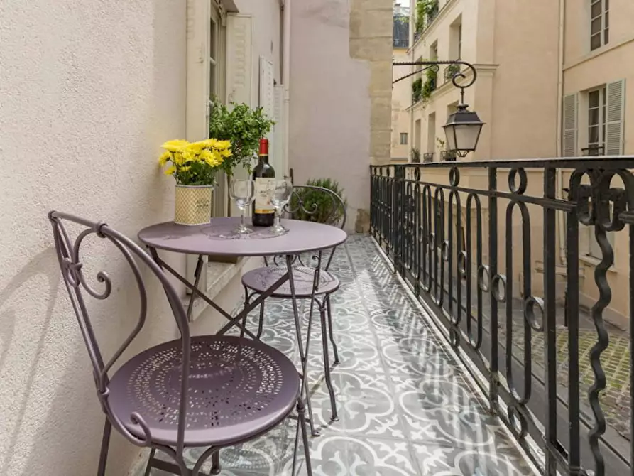 Immagine 5 di Appartamento in affitto  in Rue Pecquay a Paris